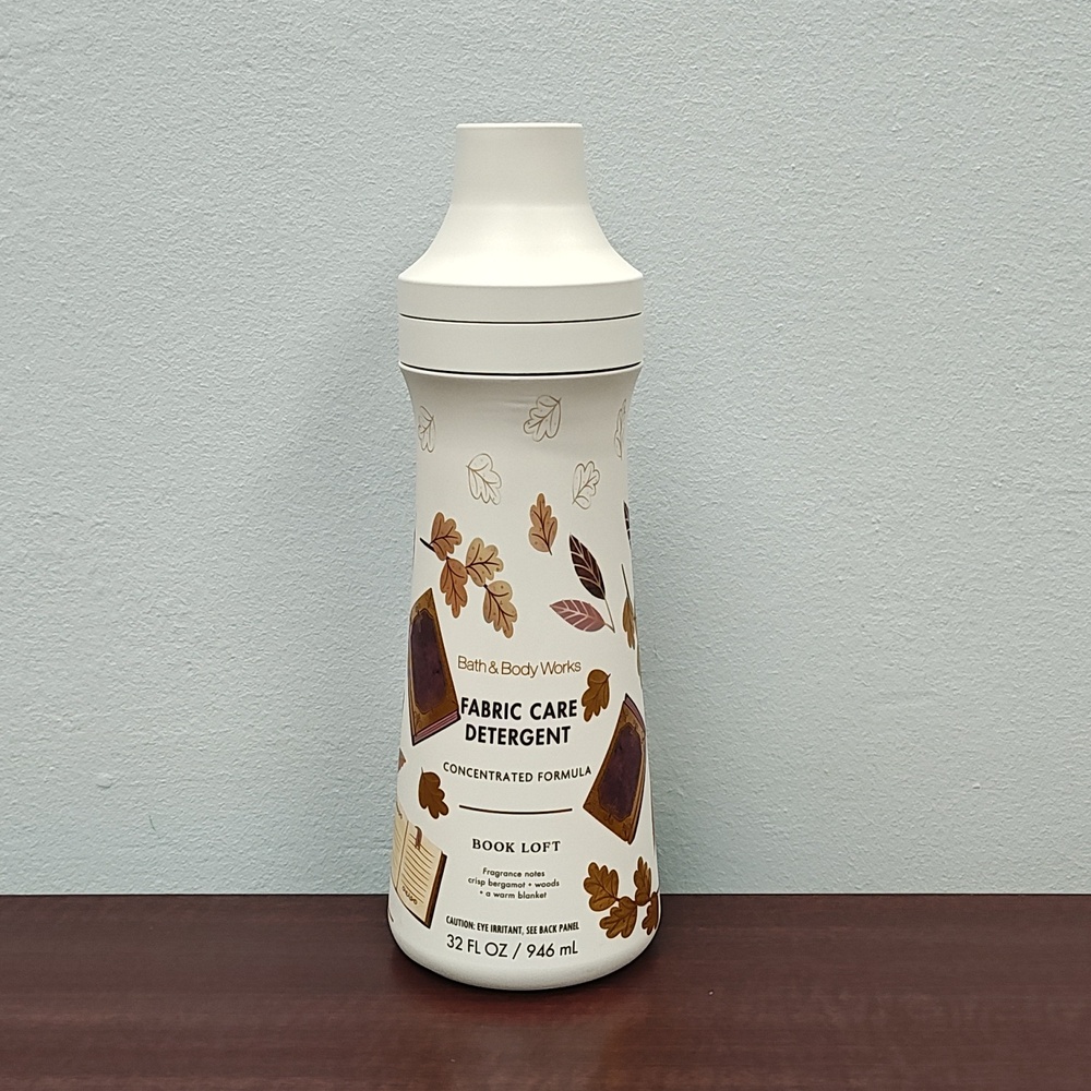 White Barn Bath & Body Works BOOK LOFT Fabric Care Laundry Detergent